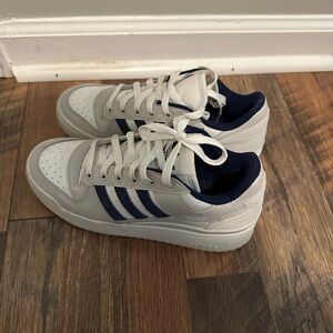 Adidas tennis shoes